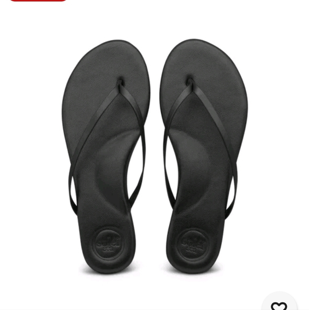 Anthropologie Solei Sea Thin strap black leather flip flops